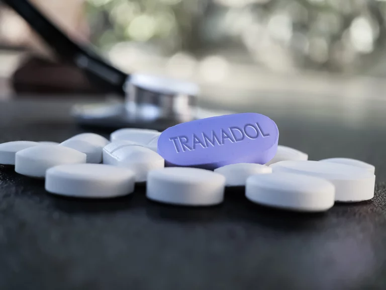 Tramadol Addiction: How to Recognize the Signs and Get Help