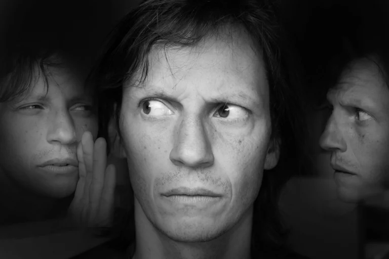 However, cocaine-induced paranoia is far more intense and can leave individuals feeling intensely alone and frightened for longer periods, which only grows stronger as their dependency on the drug increases.