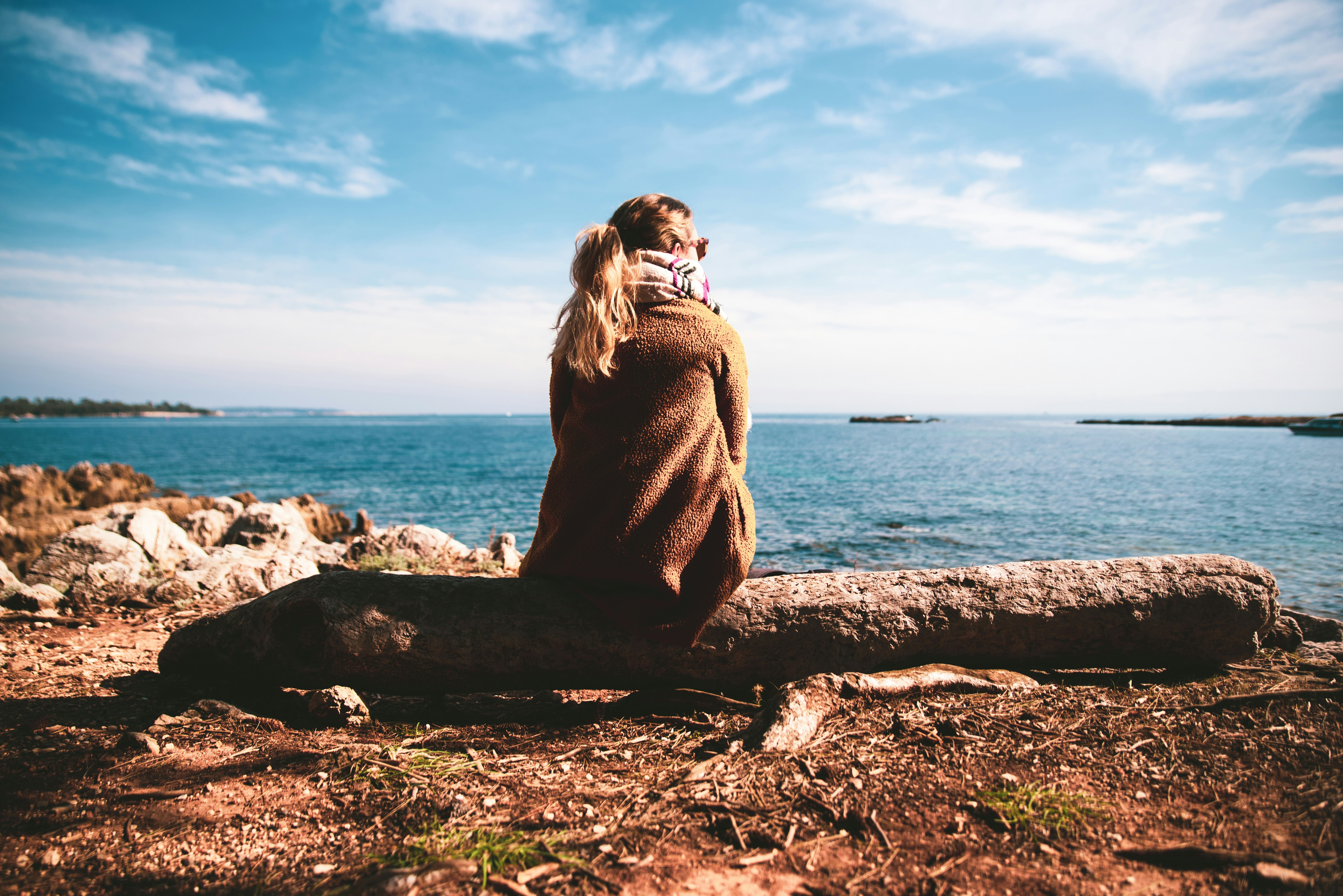 Journaling ideas to empower addiction recovery